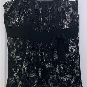 Torrid sz 3 strapless lace overlay peplum top